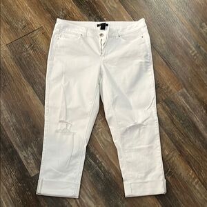 White House Black Market White Ankle Cropped Jeans
